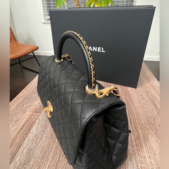Brand New Coco Chanel Flapbag with handle, v b/black with dust bag and box. - Picture 15 of 15